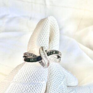 Black and White Diamond Twist Knot Sterling Silver Ring Size 5
